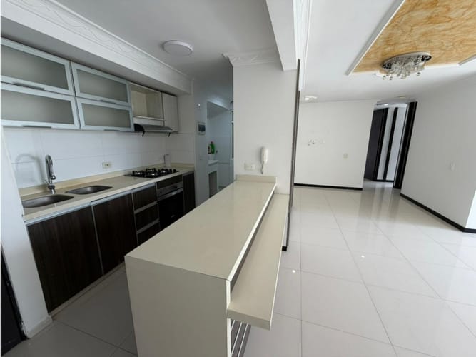 Apartamento de 3 alcobas en venta en Valle Del Lili, Cali, 84 m² · foto 6 de 20