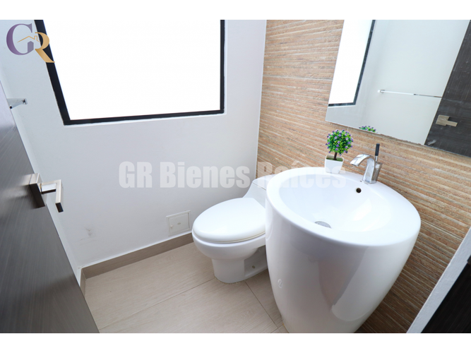 Casa de 3 alcobas en venta en Rozo, Cota, 239 m² · foto 19 de 24