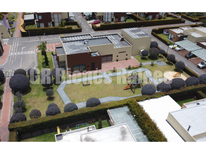 Casa de 3 alcobas en venta en Rozo, Cota, 239 m² · foto 24 de 24