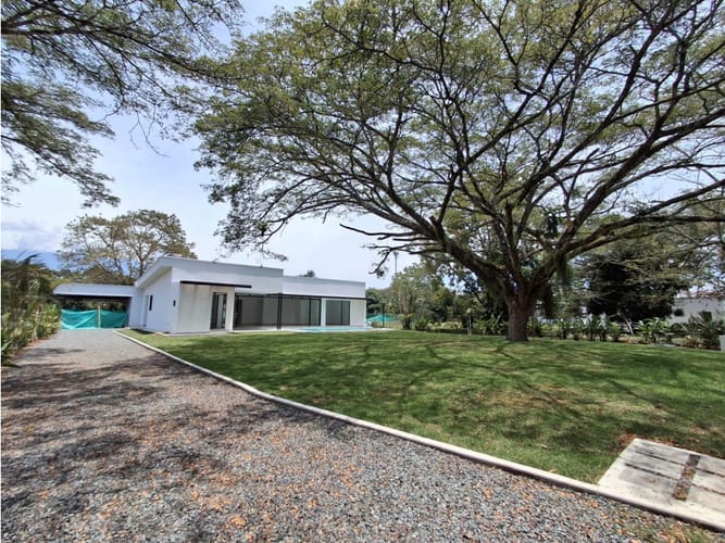 Casa de 4 alcobas en venta en La Morada, Jamundí, 508 m² · foto 2 de 24