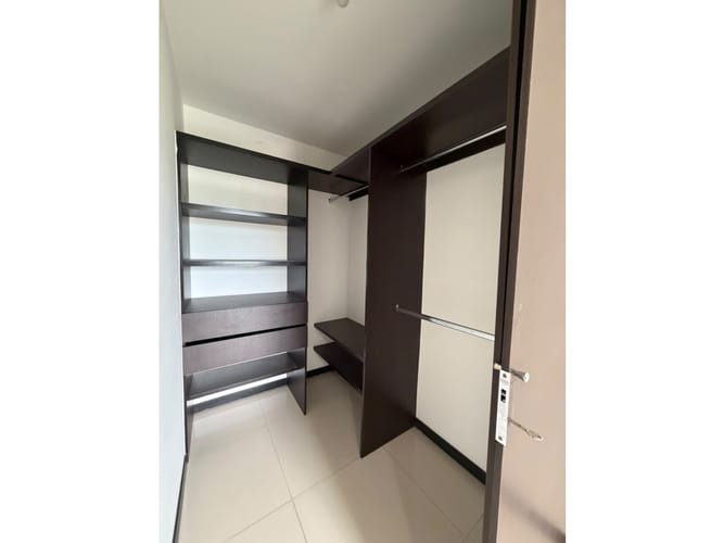 Apartamento en venta en Ciudad Jardin, Cali, 91 m² · foto 9 de 24