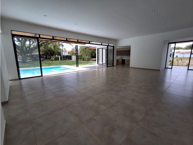 Casa de 4 alcobas en venta en La Morada, Jamundí, 508 m² · foto 4 de 24