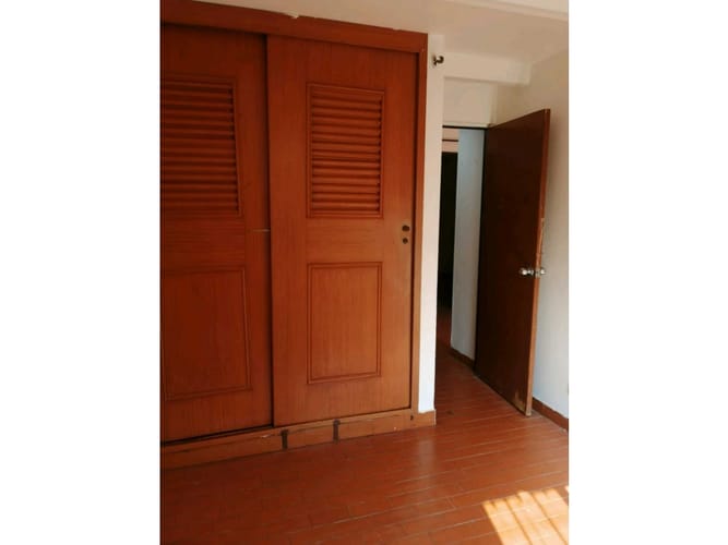 Apartamento en venta en Villa Del Lago, Cali · foto 4 de 16