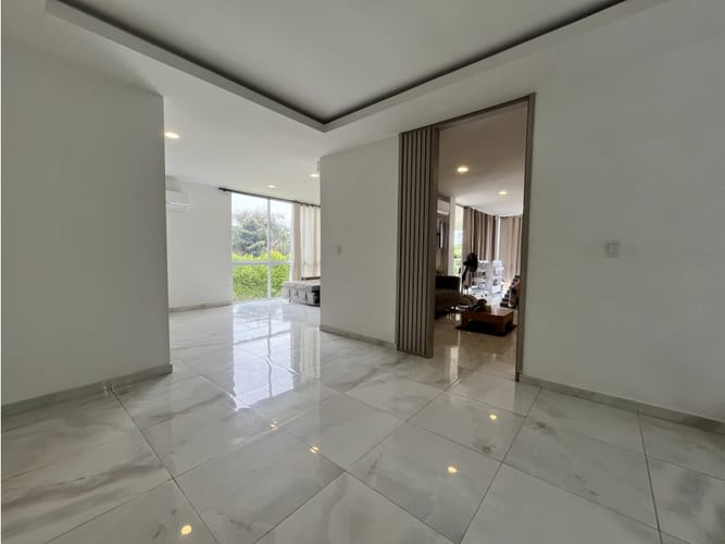 Casa de 8 alcobas en venta en La Morada, Jamundí, 460 m² · foto 4 de 24