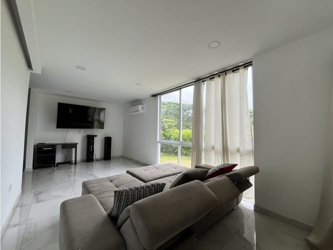 Casa de 8 alcobas en venta en La Morada, Jamundí, 460 m² · foto 6 de 24