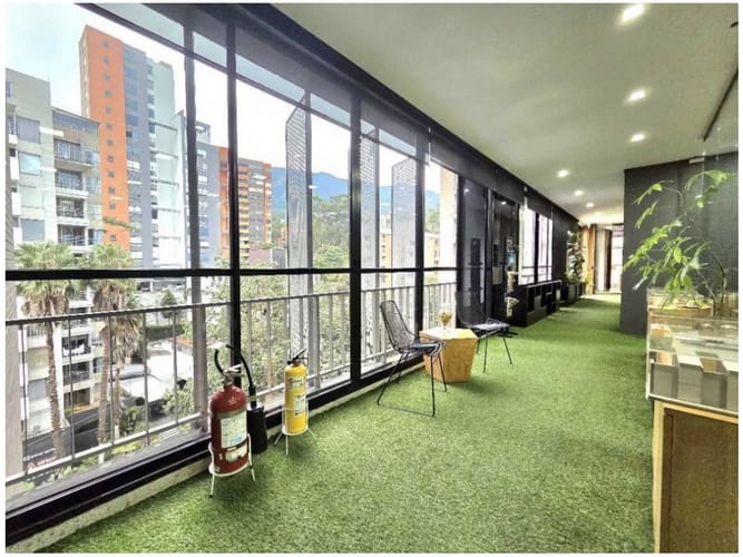 Oficina en venta en Las Lomas No.1, Medellín, 208 m² · foto 11 de 14
