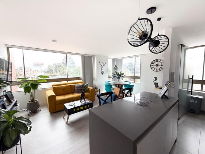 Apartamento de 2 alcobas en venta en Centro Comercial Parque La Colina, Bogotá, 68 m² · foto 3 de 14
