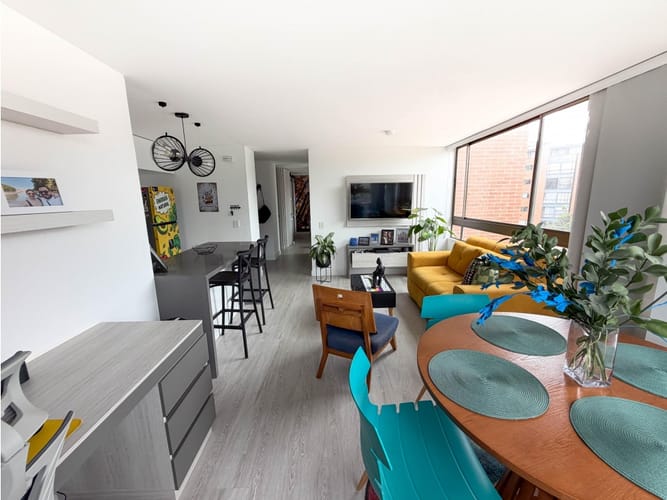 Apartamento de 2 alcobas en venta en Centro Comercial Parque La Colina, Bogotá, 68 m² · foto 4 de 14