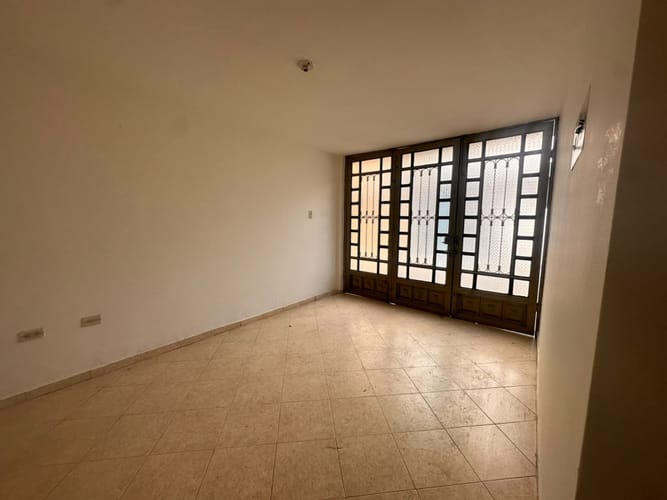 Casa de 4 alcobas en venta en Ub. Serrezuelita, Funza, 145 m² · foto 2 de 24