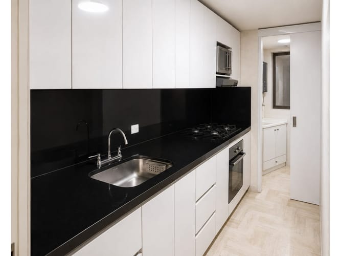 Apartamento de 2 alcobas en venta en Chico, Bogotá, 102 m² · foto 4 de 12