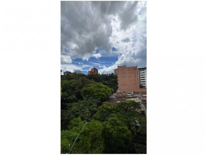 Apartamento de 3 alcobas en venta en Estadio, Medellín, 116 m² · foto 3 de 23