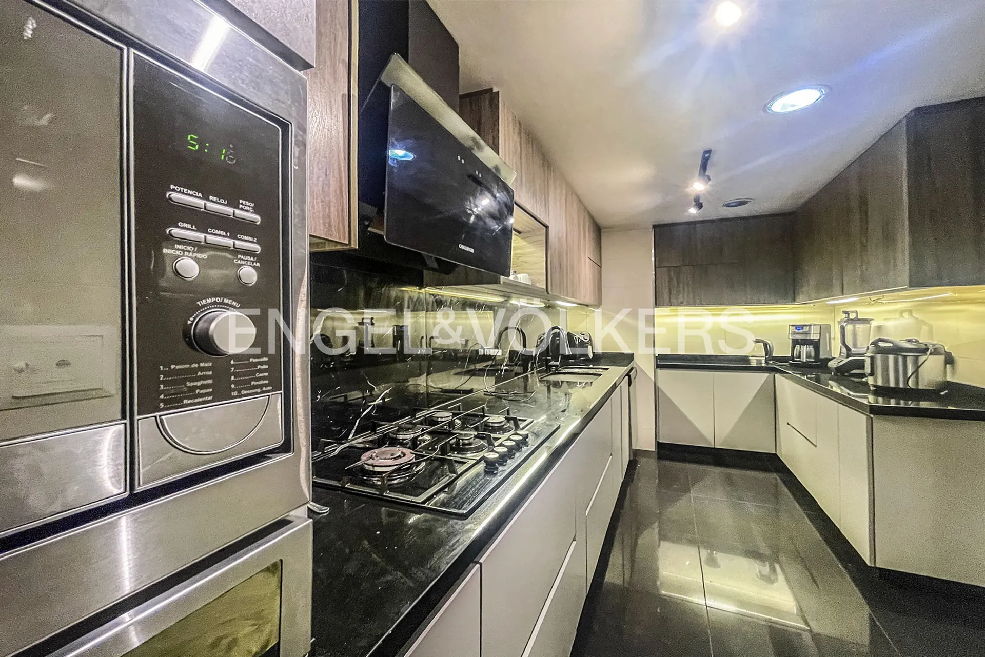 Casa en venta en Gratamira, Bogotá · foto 11 de 22