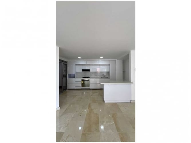 Apartamento de 3 alcobas en venta en Estadio, Medellín, 116 m² · foto 10 de 23