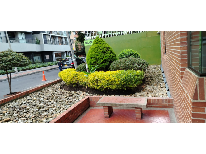 Apartamento de 4 alcobas en venta en Cedritos, Bogotá, 90 m² · foto 3 de 20