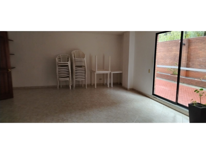 Apartamento de 4 alcobas en venta en Cedritos, Bogotá, 90 m² · foto 18 de 20