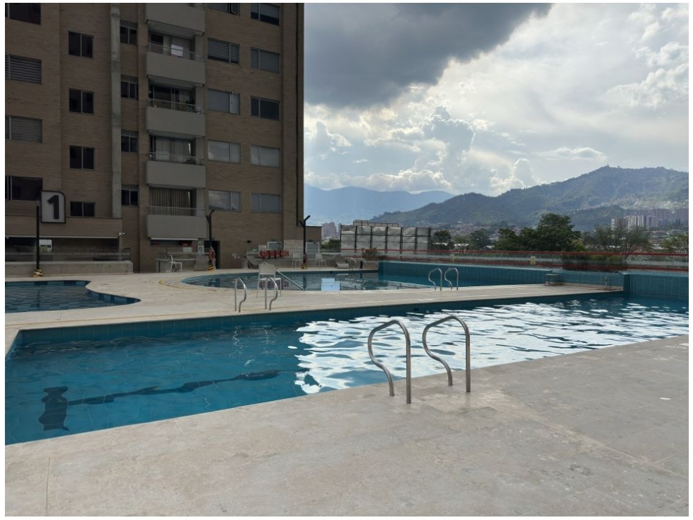 Apartamento en venta en Zona Centro, Envigado · foto 15 de 19