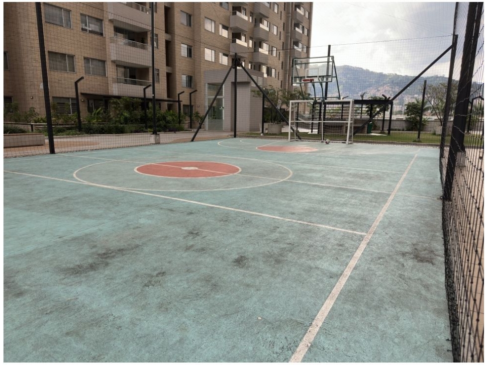 Apartamento en venta en Zona Centro, Envigado · foto 17 de 19