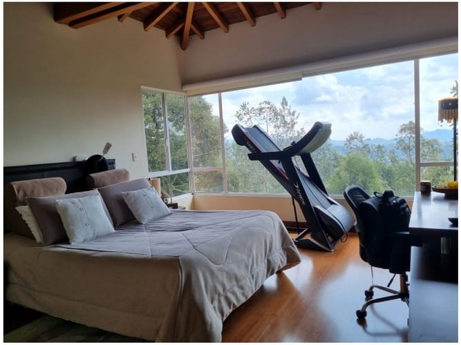 Casa de 4 alcobas en venta en Loma Del Escobero, Medellín, 360 m² · foto 19 de 21