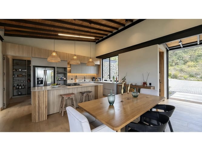 Casa de 3 alcobas en venta en Pantanillo, El Retiro, 260 m² · foto 2 de 14