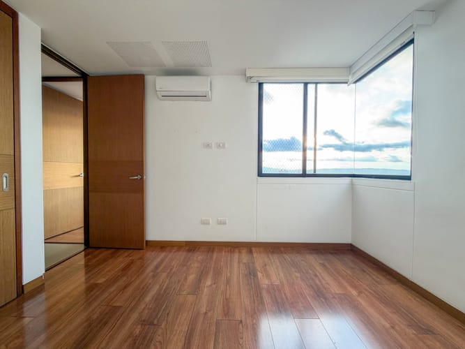 Apartamento de 4 alcobas en venta en Cabecera Del Llano, Bucaramanga, 160 m² · foto 15 de 16