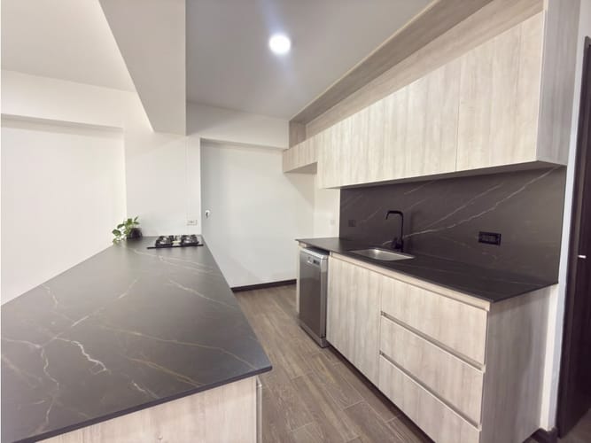 Apartamento de 2 alcobas en venta en El Retiro, 80 m² · foto 2 de 18