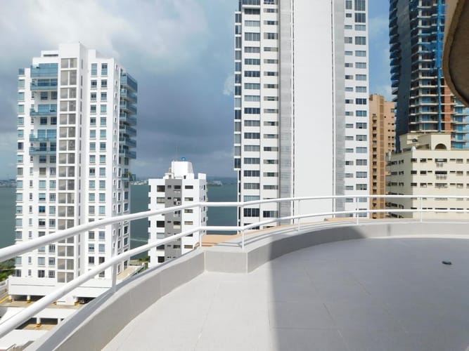 Oficina en arriendo en Bocagrande, Cartagena, 137 m² · foto 2 de 15