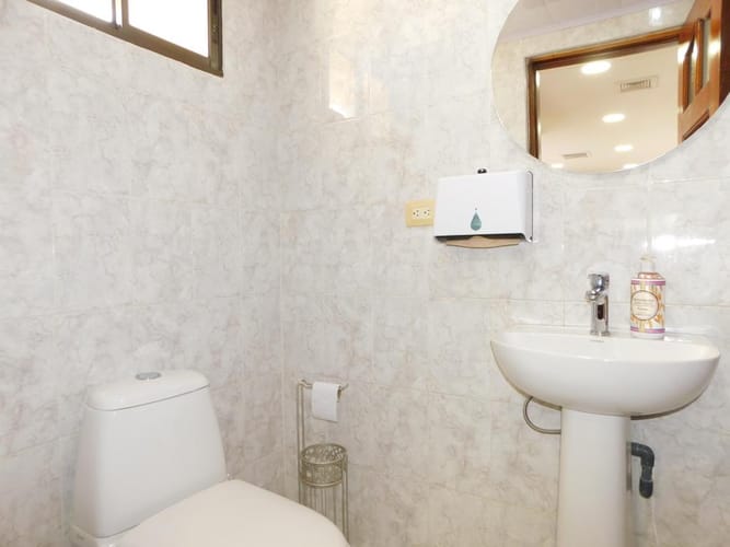 Oficina en arriendo en Bocagrande, Cartagena, 137 m² · foto 14 de 15