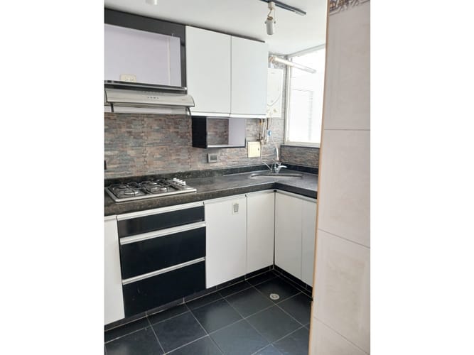 Apartamento de 2 alcobas en venta en Quinta Paredes, Bogotá, 51 m² · foto 4 de 17