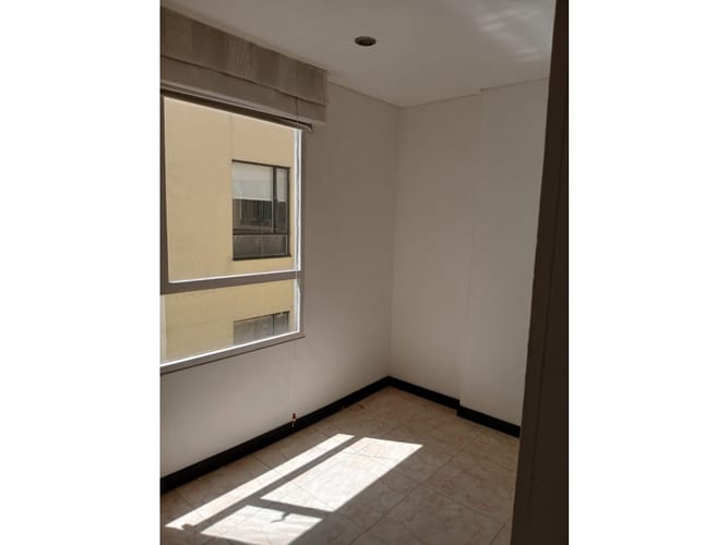 Apartamento de 2 alcobas en venta en Quinta Paredes, Bogotá, 51 m² · foto 5 de 17