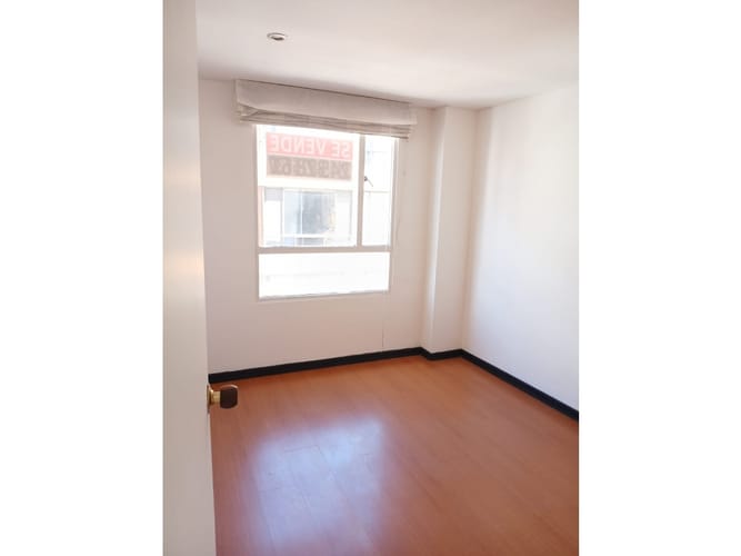 Apartamento de 2 alcobas en venta en Quinta Paredes, Bogotá, 51 m² · foto 9 de 17