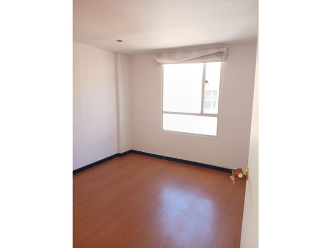 Apartamento de 2 alcobas en venta en Quinta Paredes, Bogotá, 51 m² · foto 10 de 17