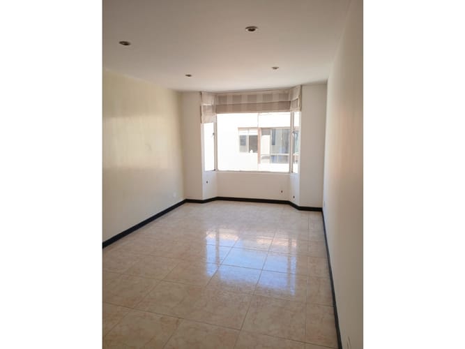 Apartamento de 2 alcobas en venta en Quinta Paredes, Bogotá, 51 m² · foto 11 de 17