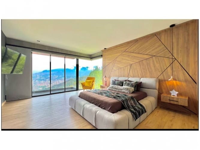 Casa de 5 alcobas en venta en Bello, 380 m² · foto 16 de 19