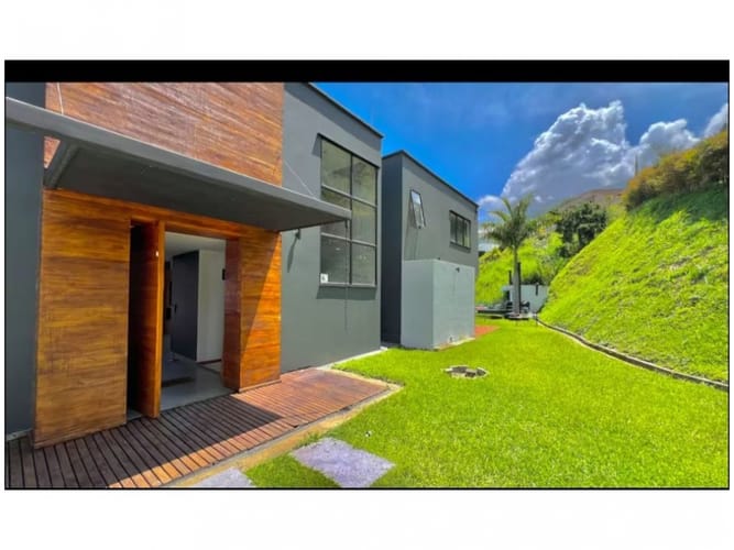 Casa de 5 alcobas en venta en Bello, 380 m² · foto 19 de 19