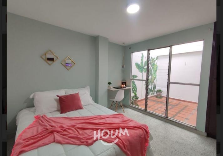 Apartamento de 6 alcobas en venta en Laureles, Medellín, 174 m² · foto 6 de 6