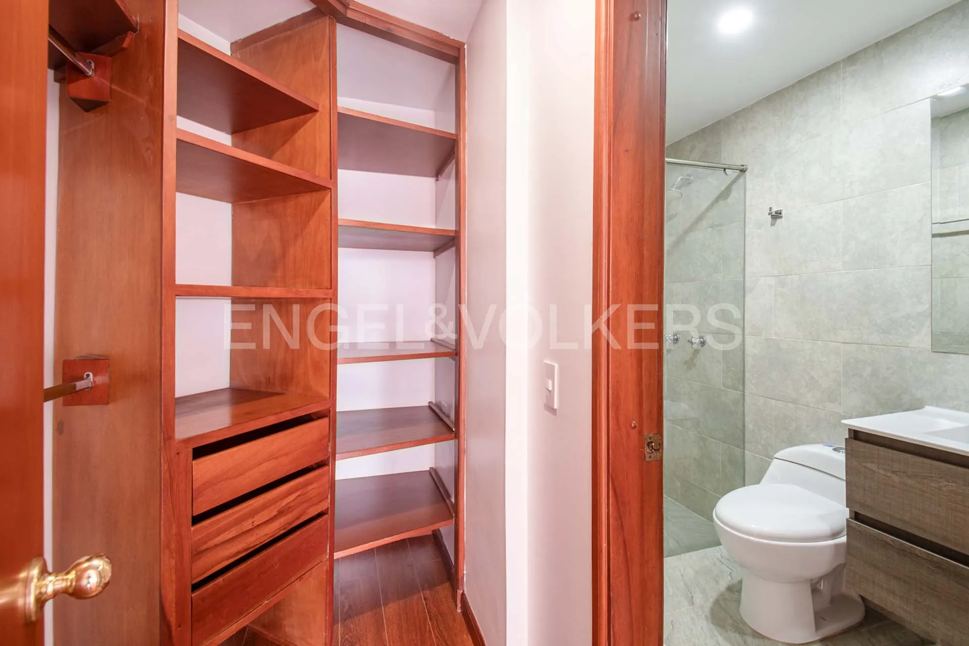 Apartamento en venta en Chicó Navarra, Bogotá · foto 16 de 17