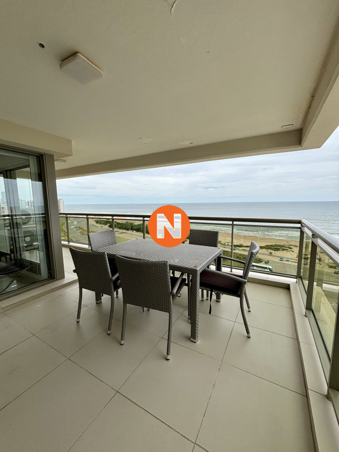 Apartamento en alquiler en Playa Brava
