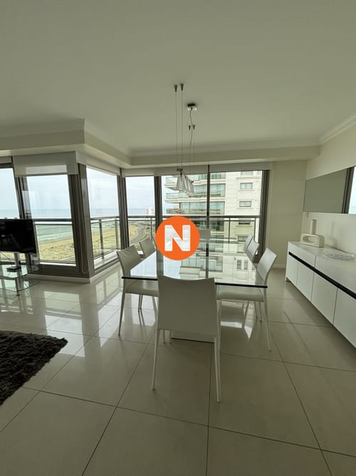 Espectacular apartamento con vistas panorámicas a la Playa Brava · Foto 4