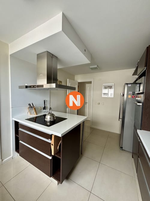 Espectacular apartamento con vistas panorámicas a la Playa Brava · Photo 8