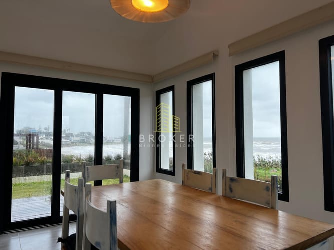 Alquiler de hermosa casa MUY bien ubicada en la barra · Foto 4
