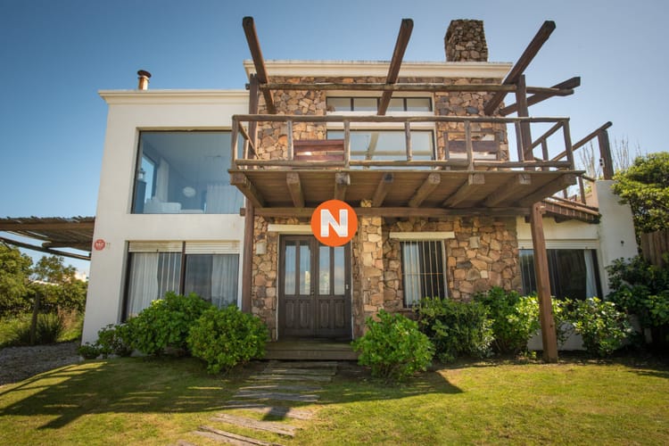Hermosa casa frente al mar en Punta Piedras · Foto 2