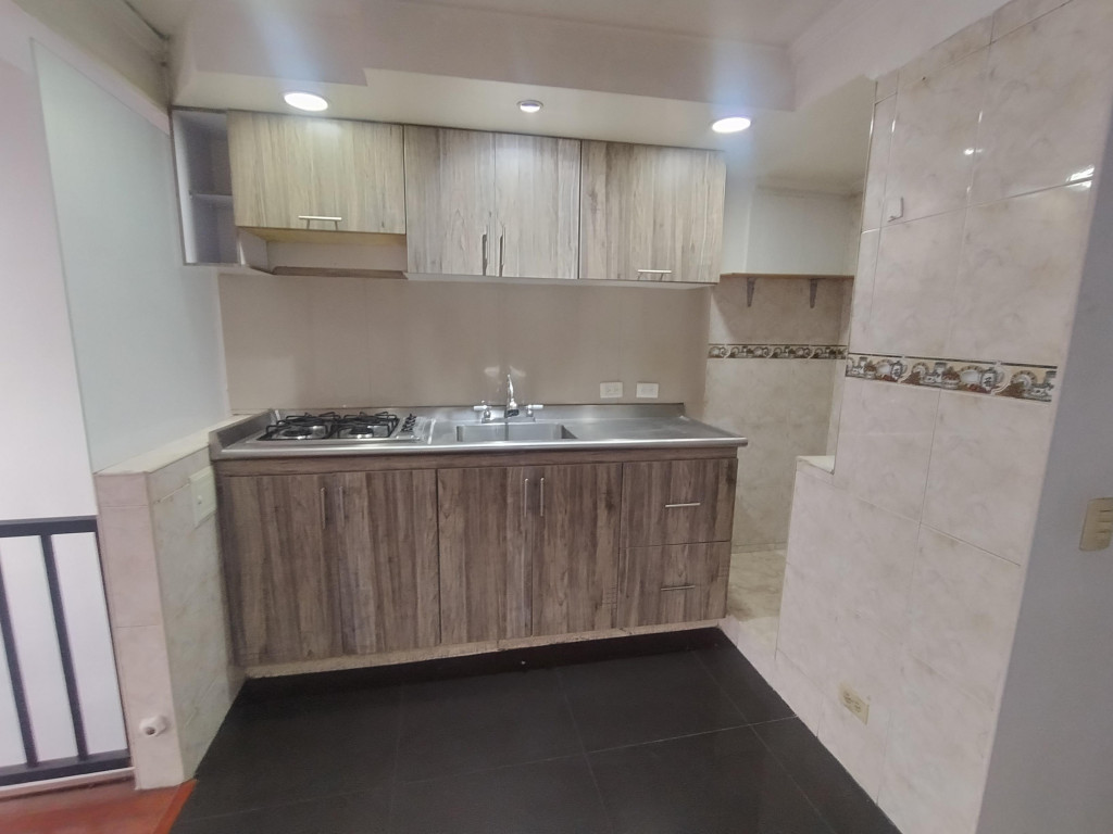 Casa en venta en Las Ferias, Bogotá · foto 2 de 24