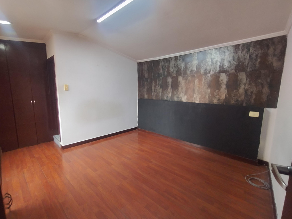 Casa en venta en Las Ferias, Bogotá · foto 7 de 24
