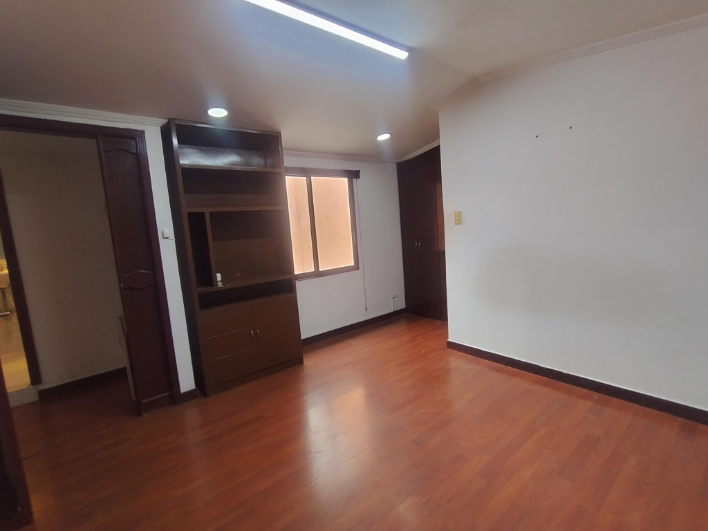 Casa en venta en Las Ferias, Bogotá · foto 8 de 24