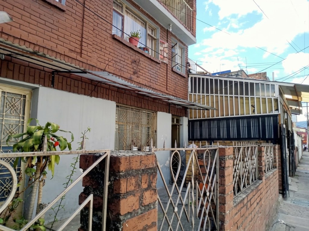 Casa en venta en Engativá, Bogotá · foto 2 de 14