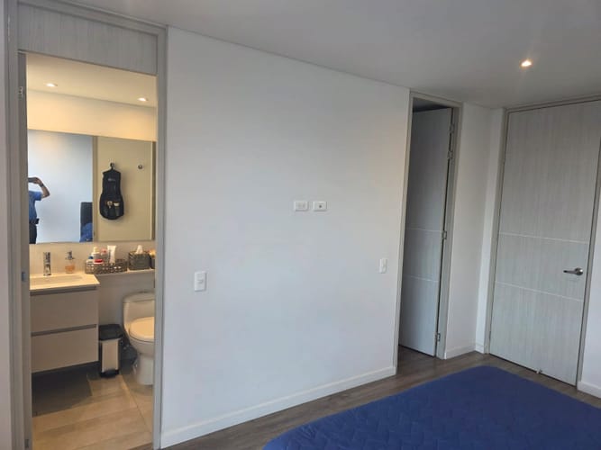 Apartamento de 2 alcobas en venta en Lalinde, Medellín, 94 m² · foto 9 de 21