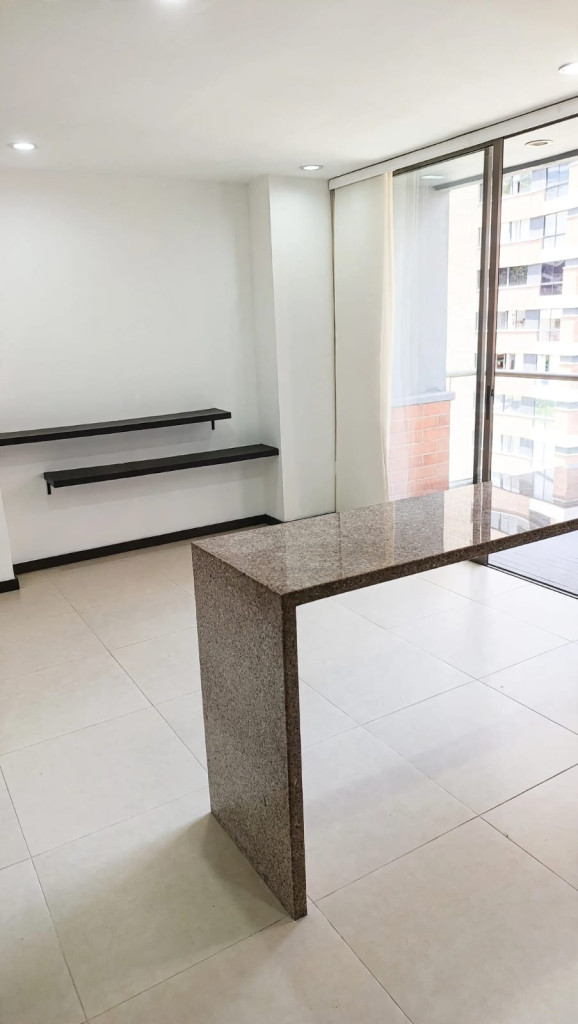 Apartamento en arriendo en Las Palmas, Medellín · foto 3 de 21