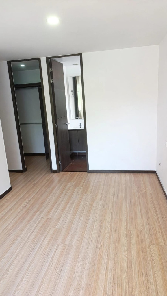 Apartamento en arriendo en Las Palmas, Medellín · foto 18 de 21