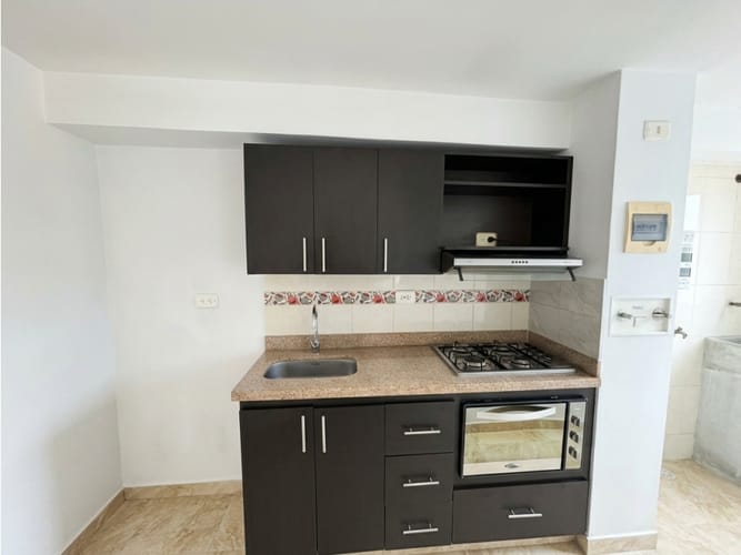 Apartamento de 3 alcobas en venta en Santa Maria No. 1, Itagüí, 54 m² · foto 2 de 17