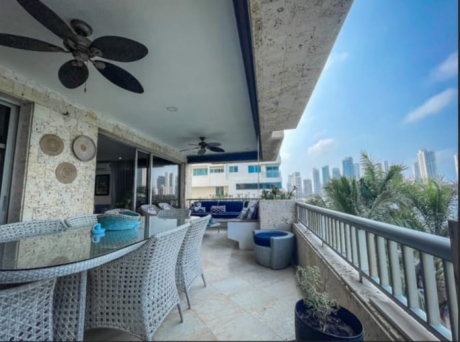 Apartamento de 5 alcobas en venta en Castillogrande, Cartagena, 280 m² · foto 16 de 23